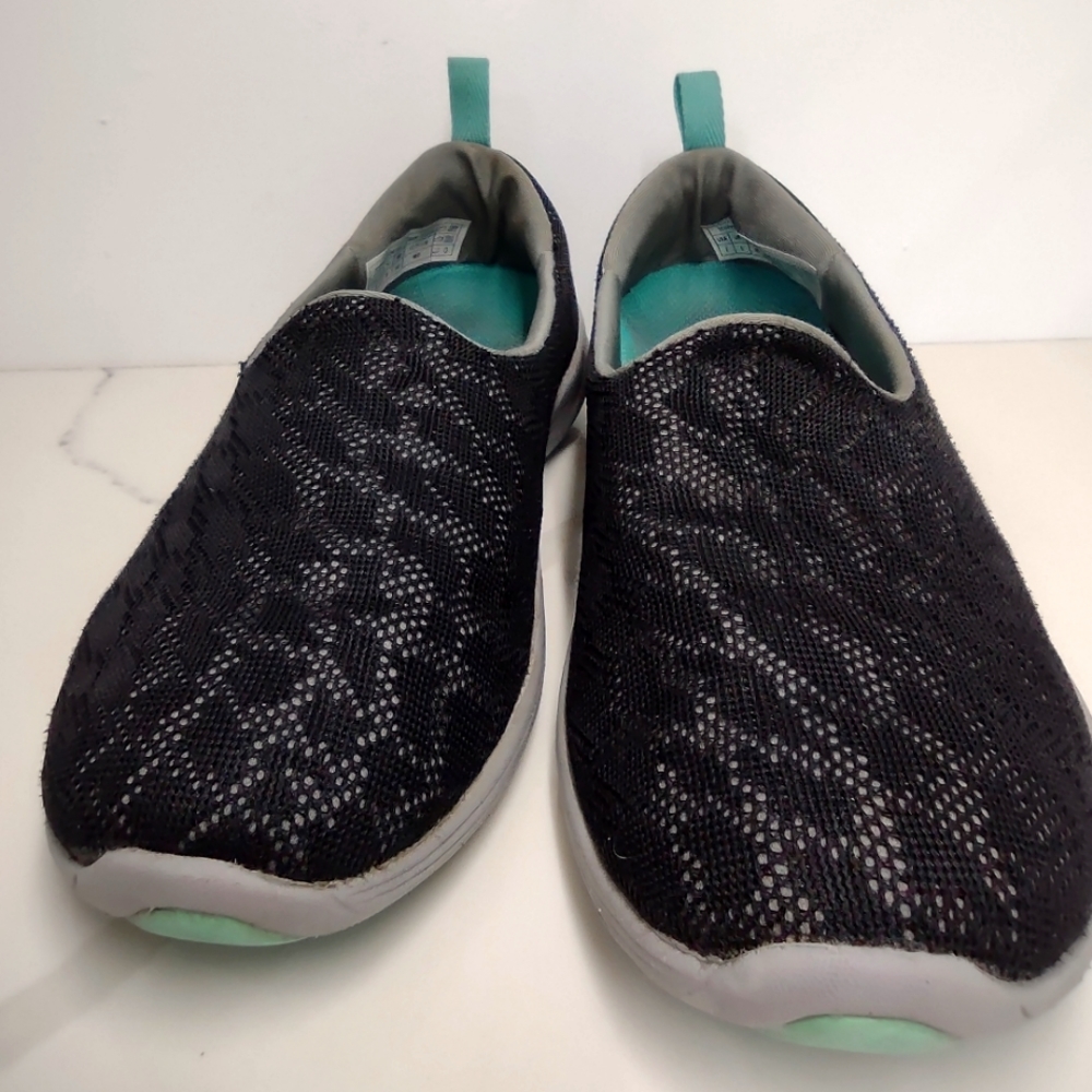 Vionic Slip On Sneaker